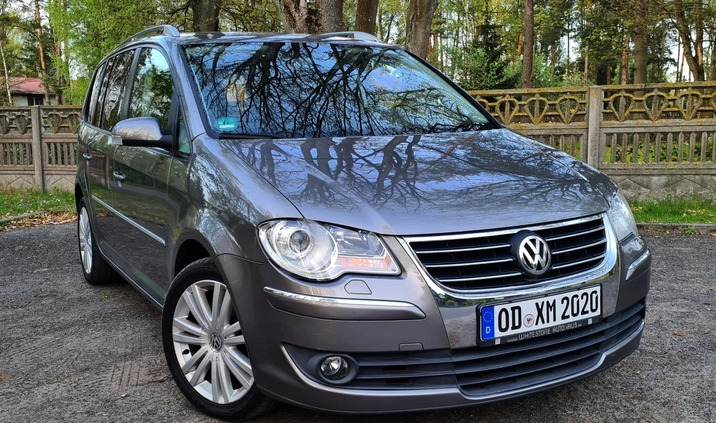 Volkswagen Touran cena 24900 przebieg: 230000, rok produkcji 2008 z Kąty Wrocławskie małe 326